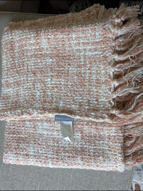 Vince Camuto Rose & Cream Bouclé Fringe Throw